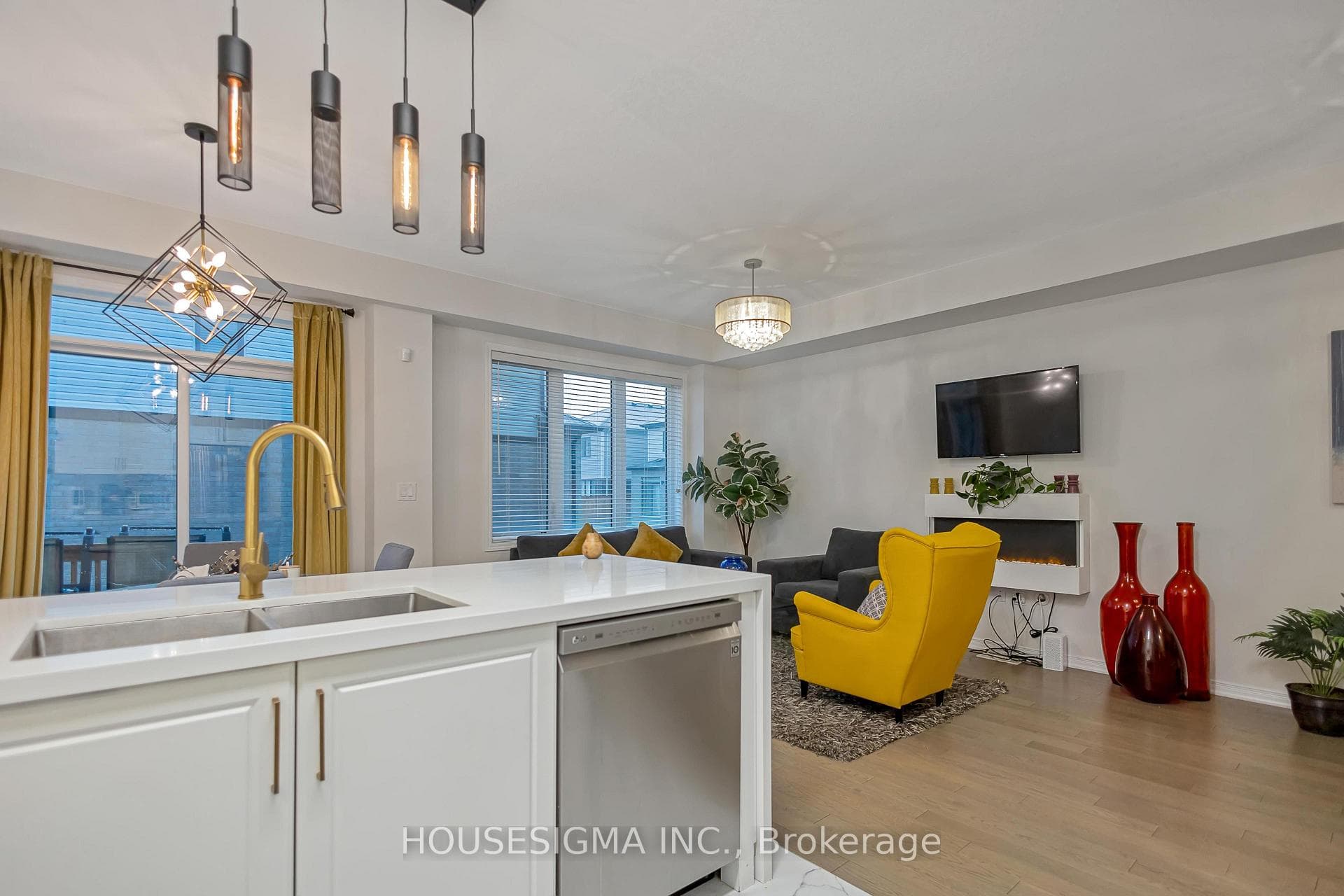 95 Oaktree Drive photo 7
