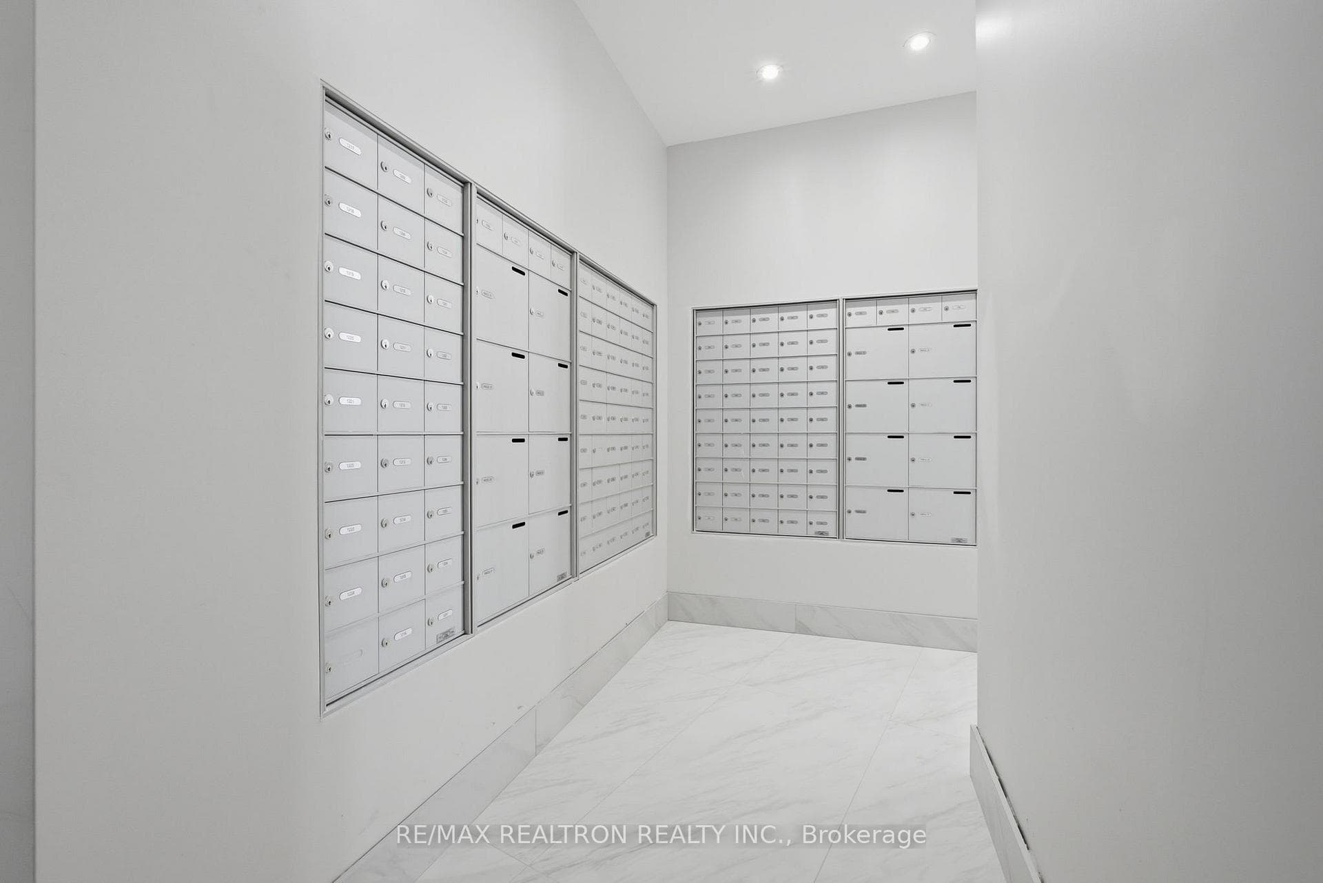 51 Clarington Boulevard Unit 203 photo 6