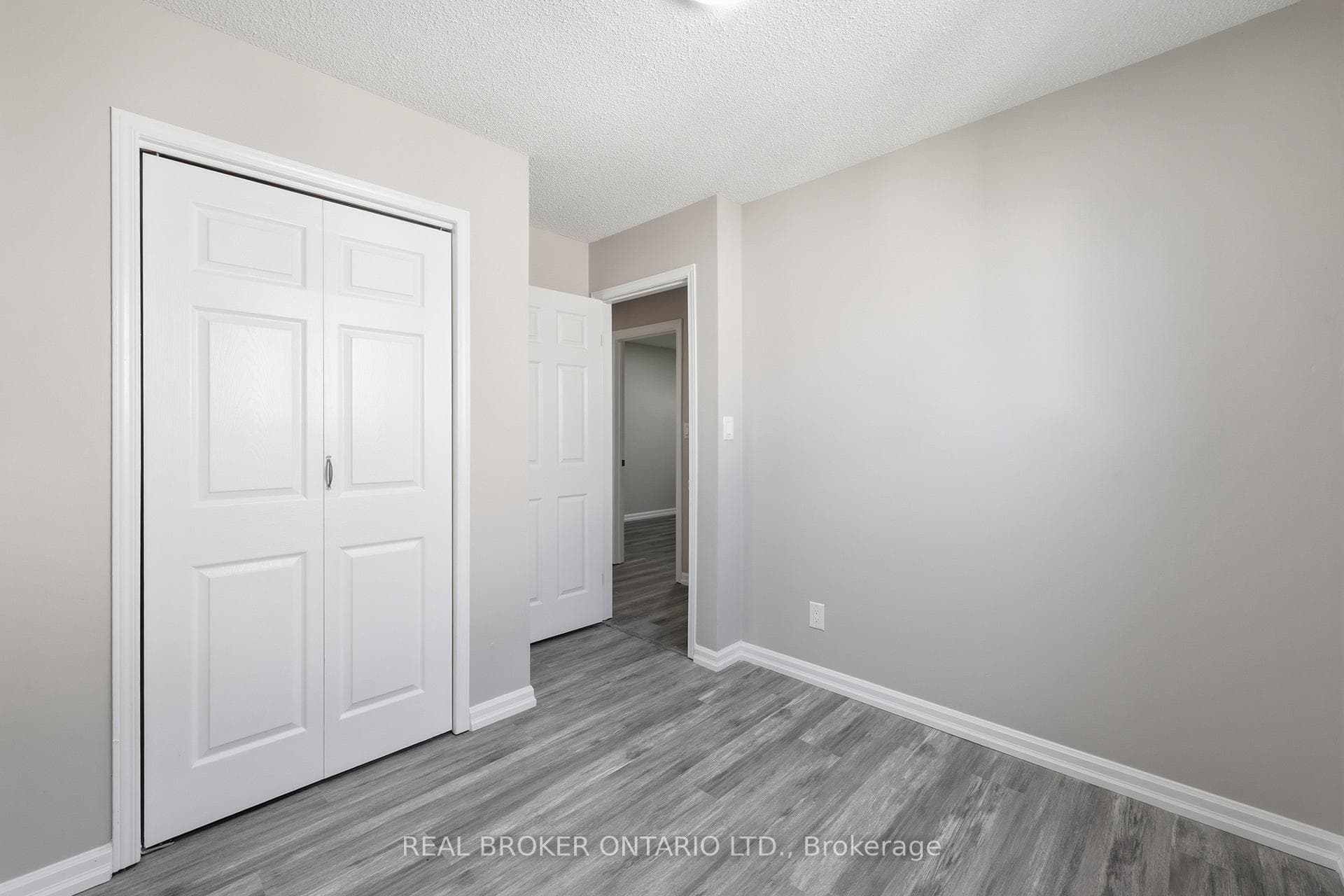 42 Terrace Avenue photo 20