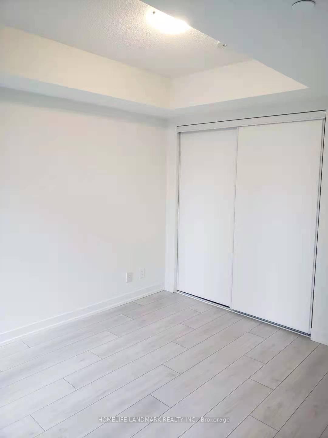 60 Shuter Street Unit 917 photo 12