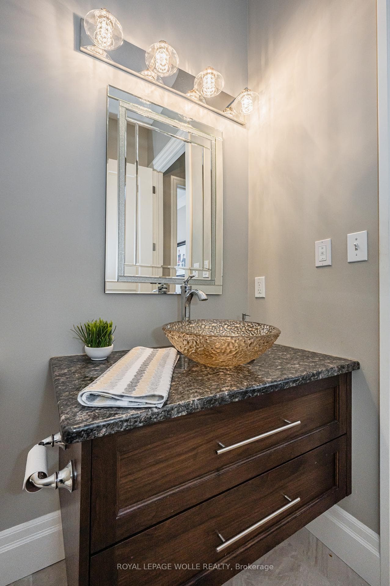 23 Highgrove Court photo 19