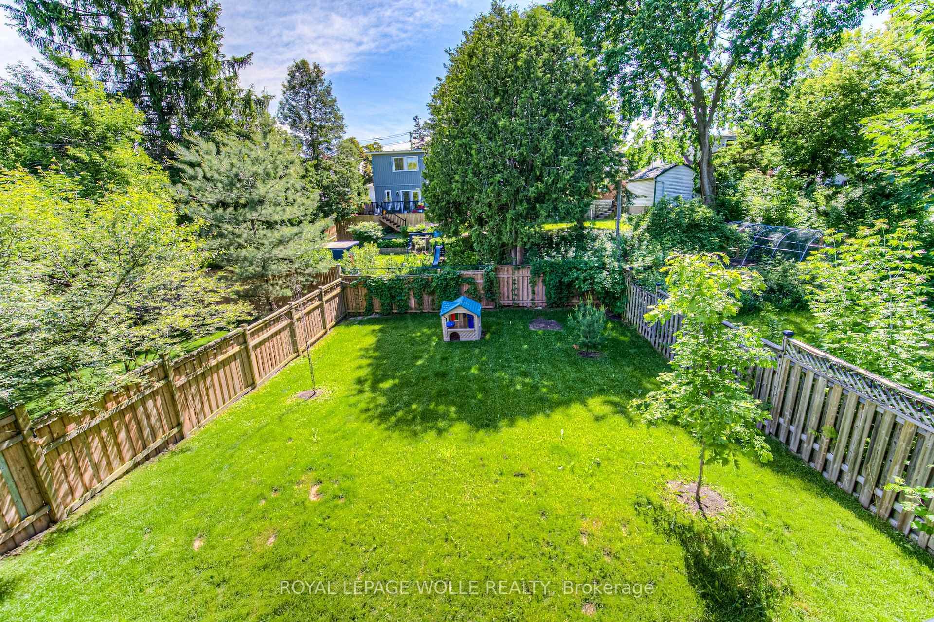 47 Dunbar Road photo 32