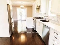 557 The Kingsway N/A photo 4