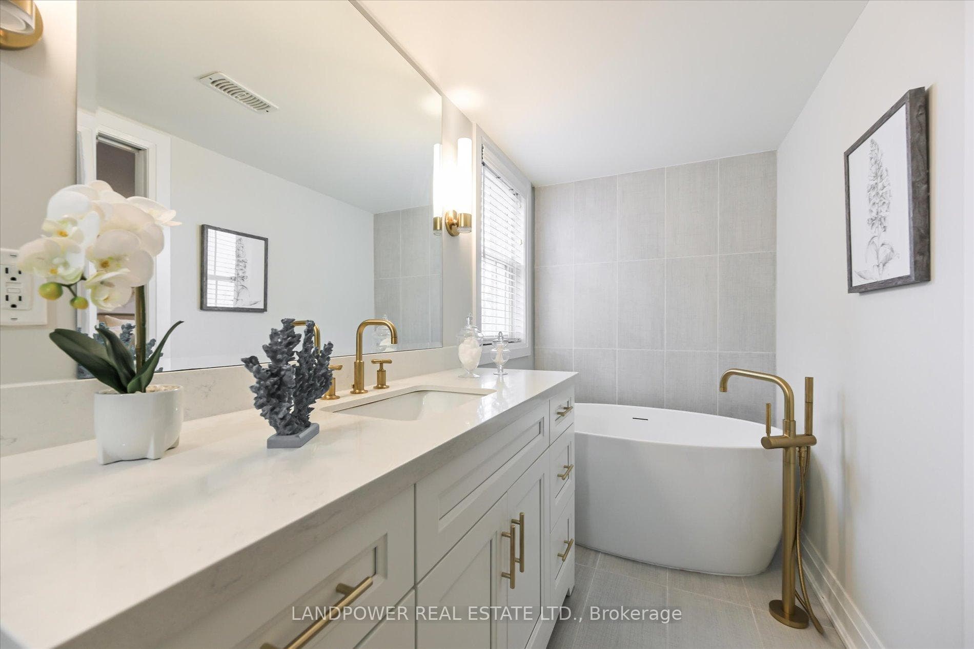 100 Betty Roman Boulevard photo 23