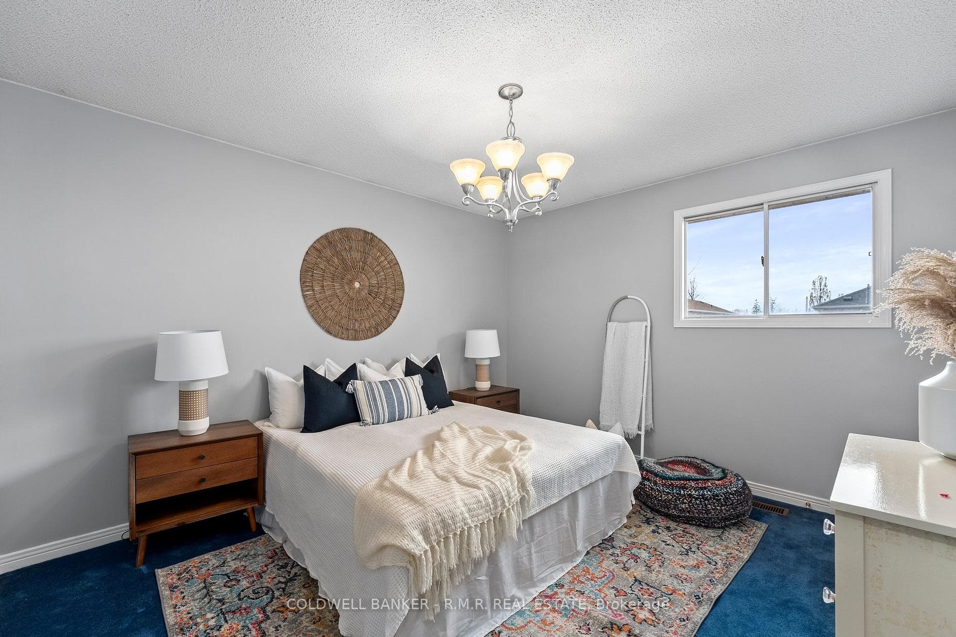 107 Stagemaster Crescent photo 25