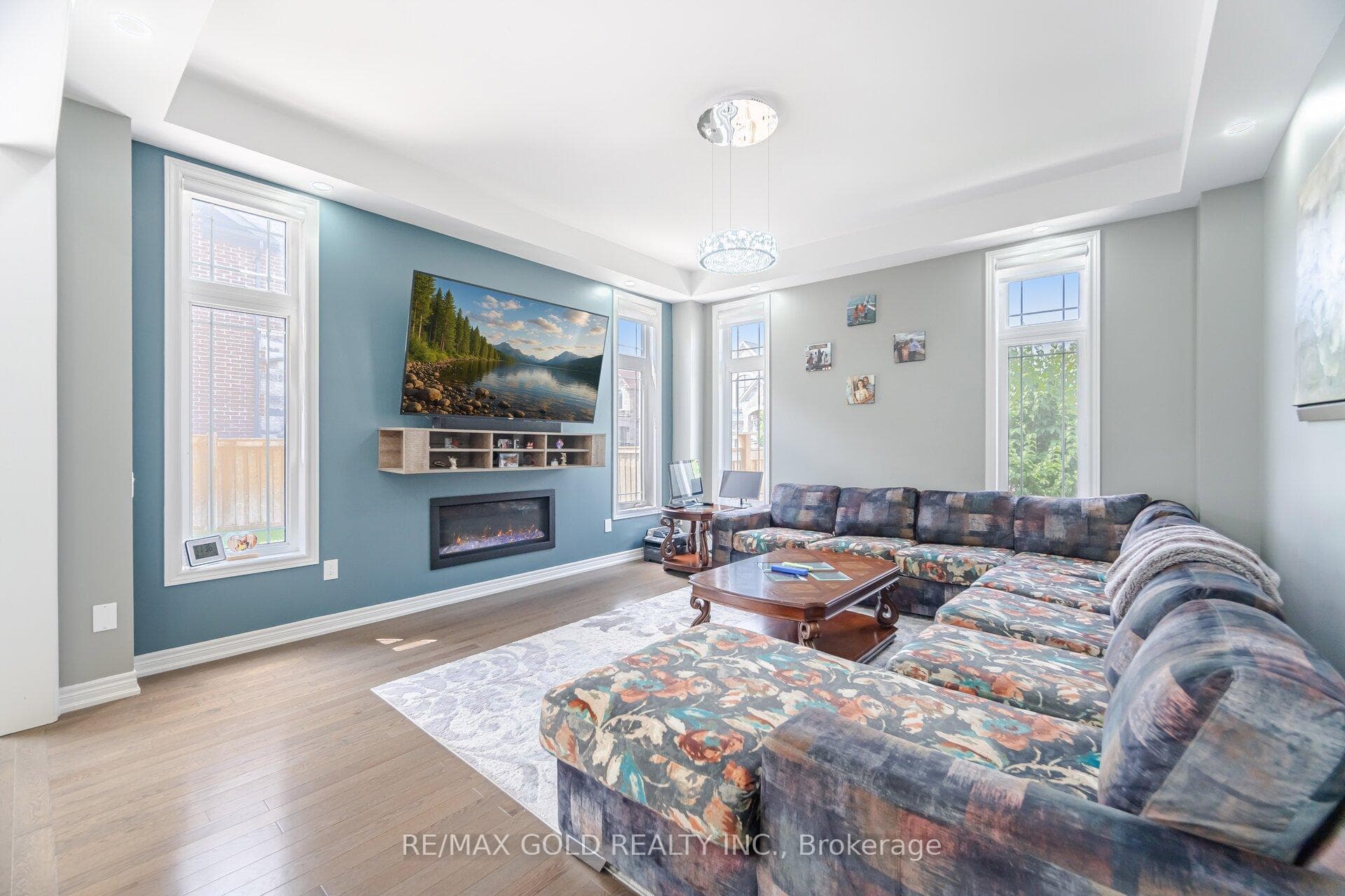 54 Ash Hill Avenue photo 10
