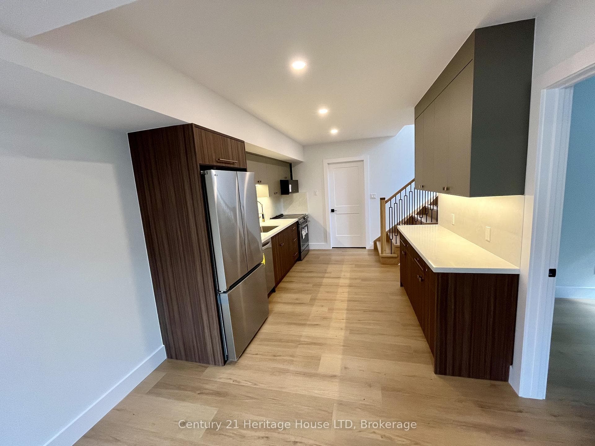 24A Valley Road photo 7