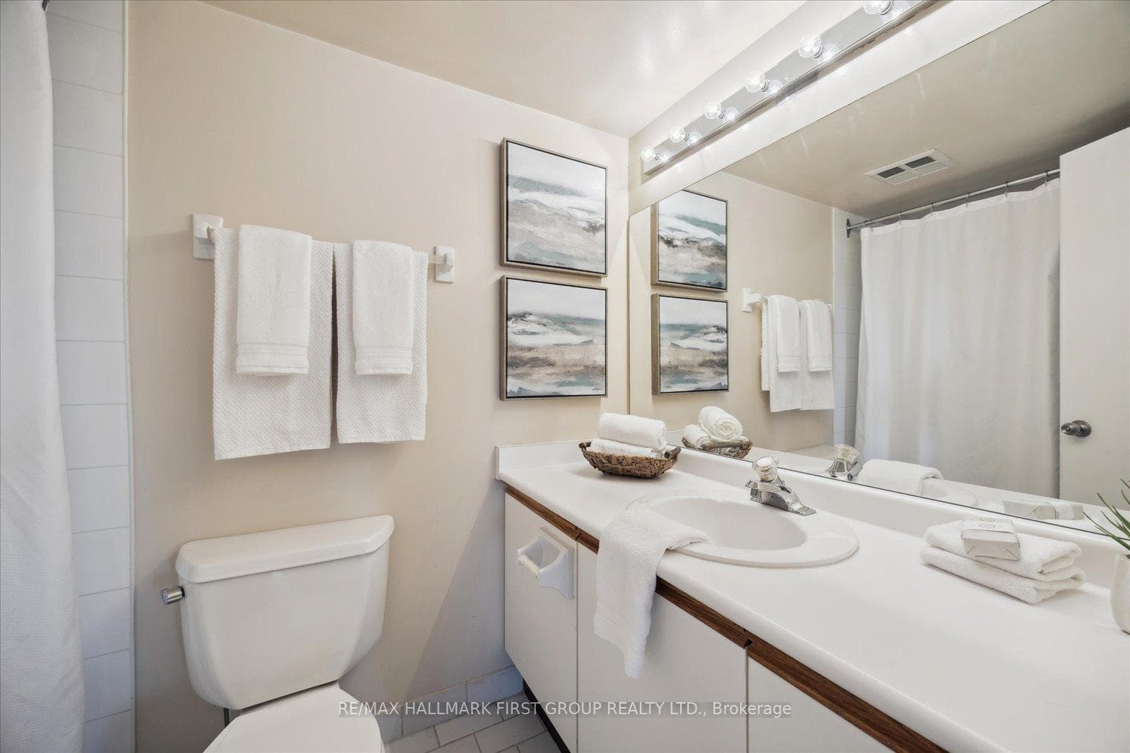 360 Watson Street Unit 102 photo 23