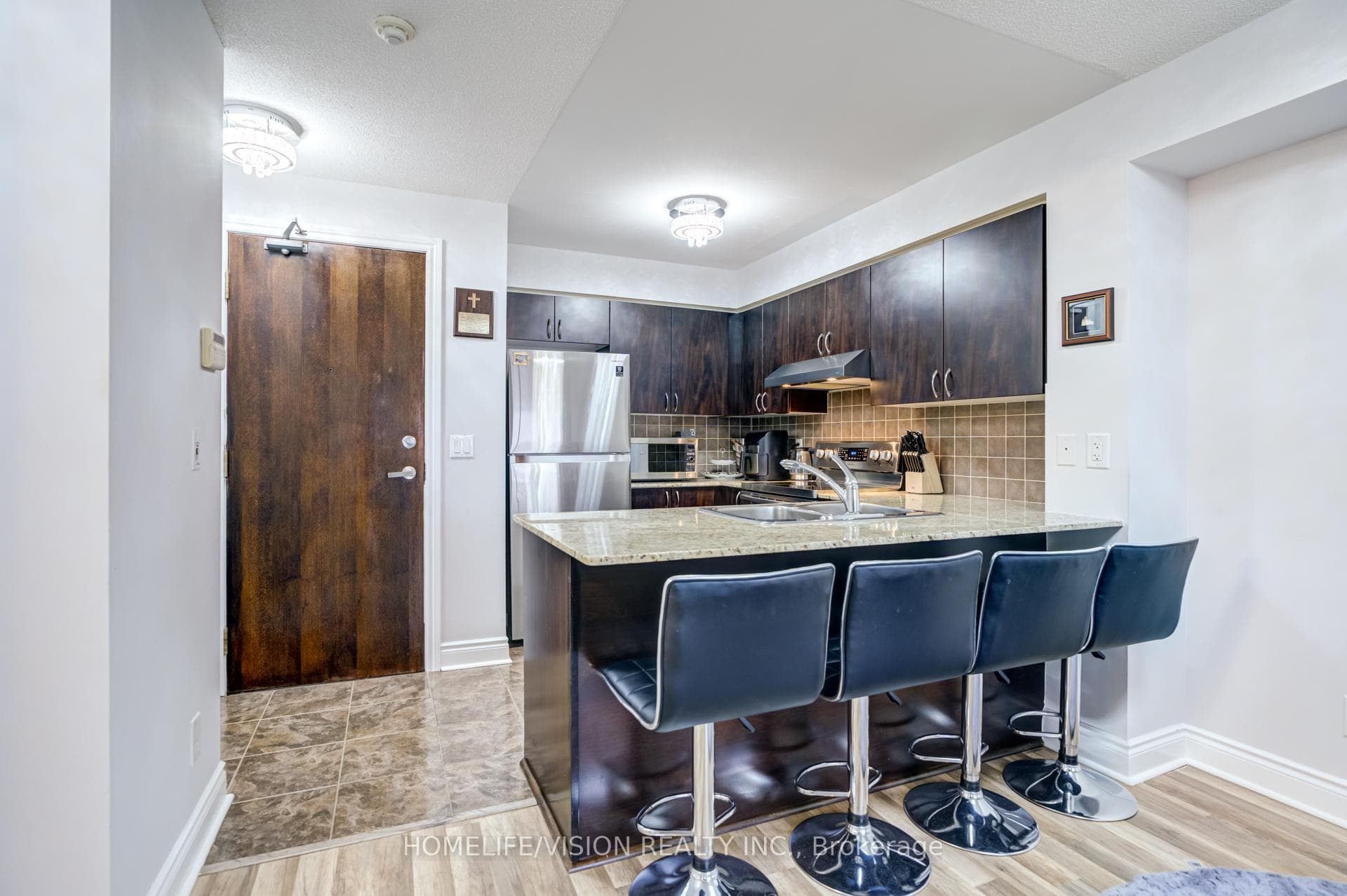 7 North Park Road Unit 1802 photo 6