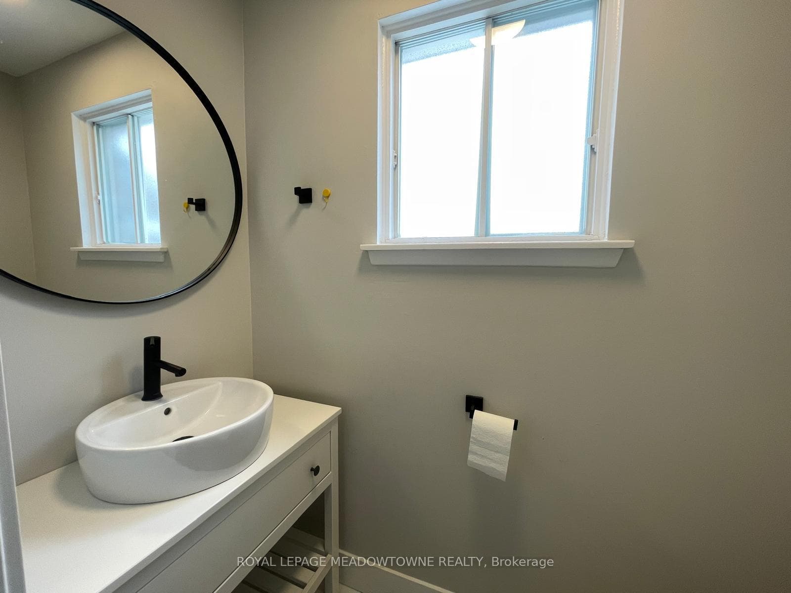 742 Coulson Avenue photo 13