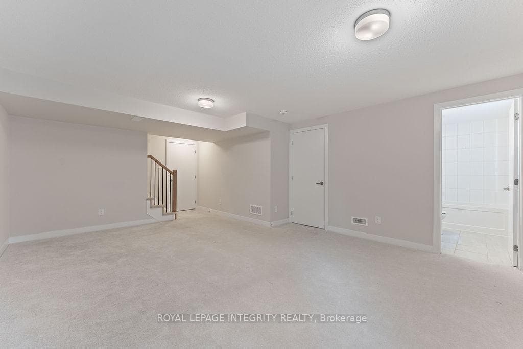 255 Falsetto Street photo 23