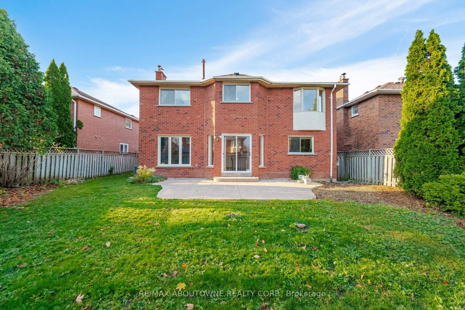 1500 Greenridge Circle photo 36