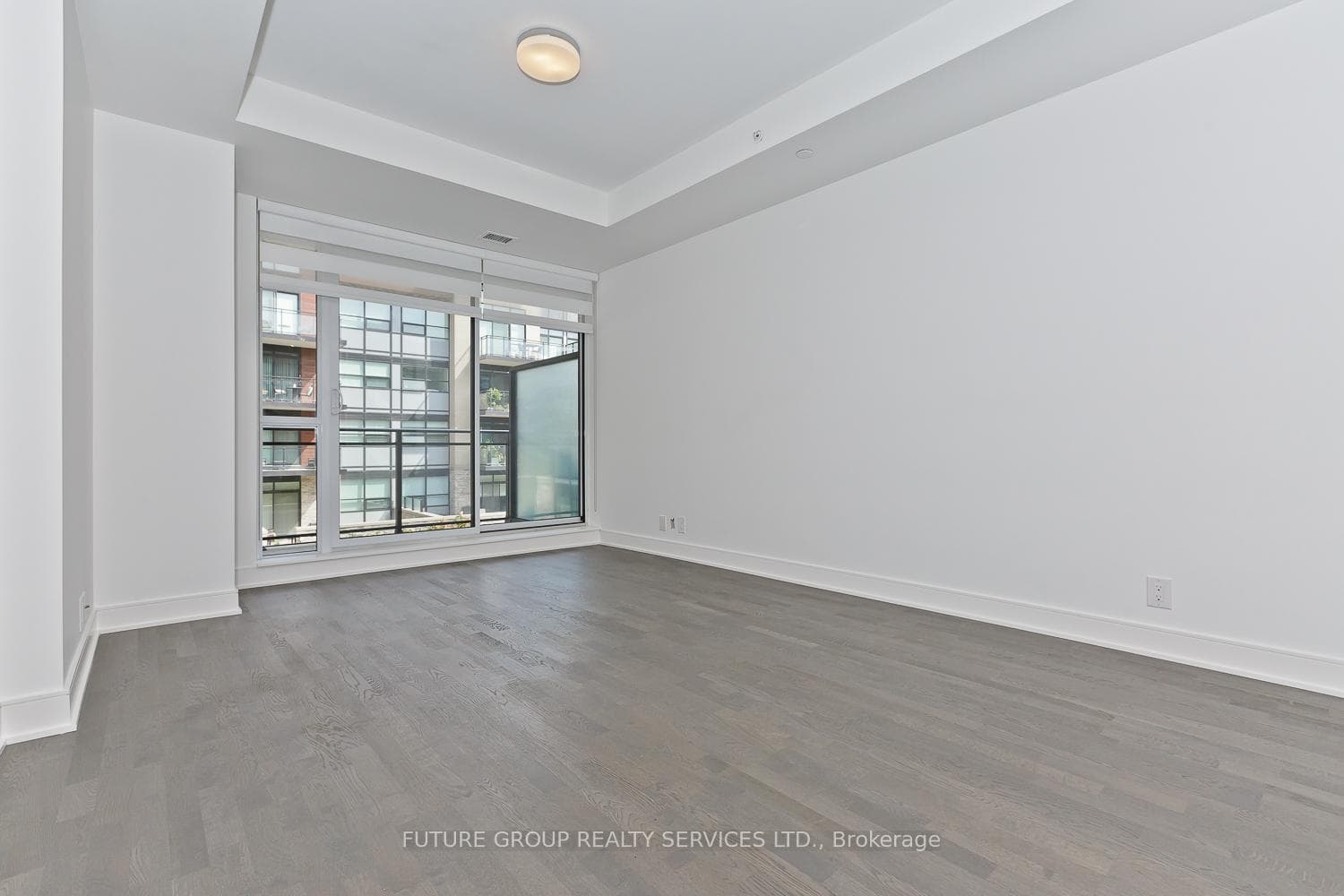 1575 Lakeshore Road Unit 262 photo 19