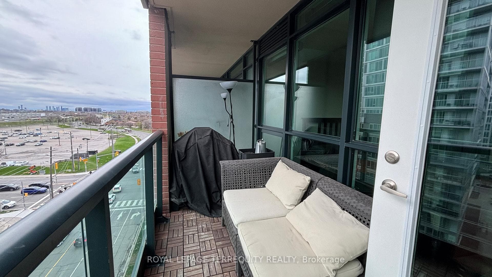 525 Wilson Avenue Unit 835 photo 16