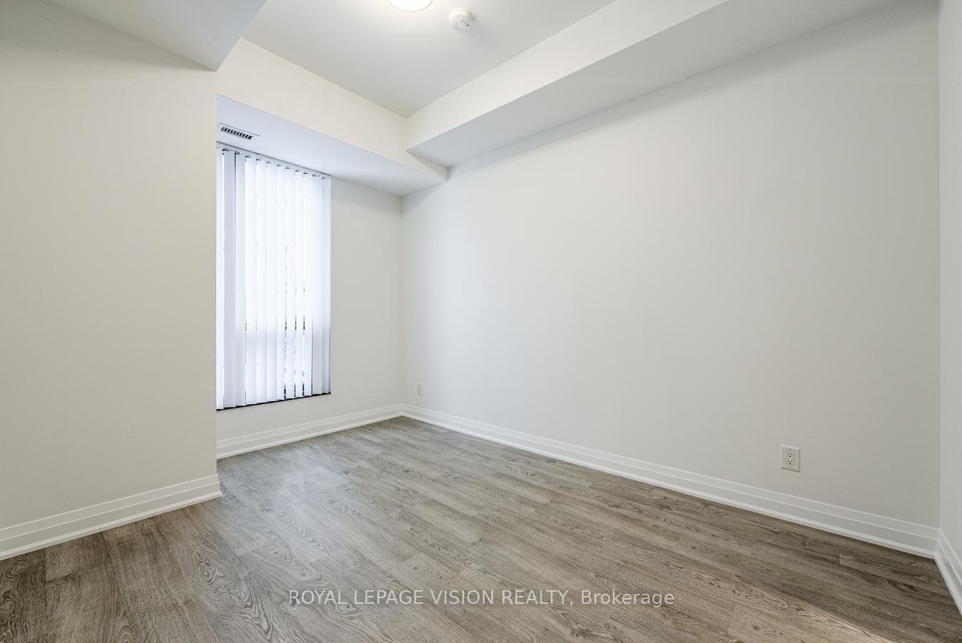 280 Howland Avenue Unit 301 photo 16