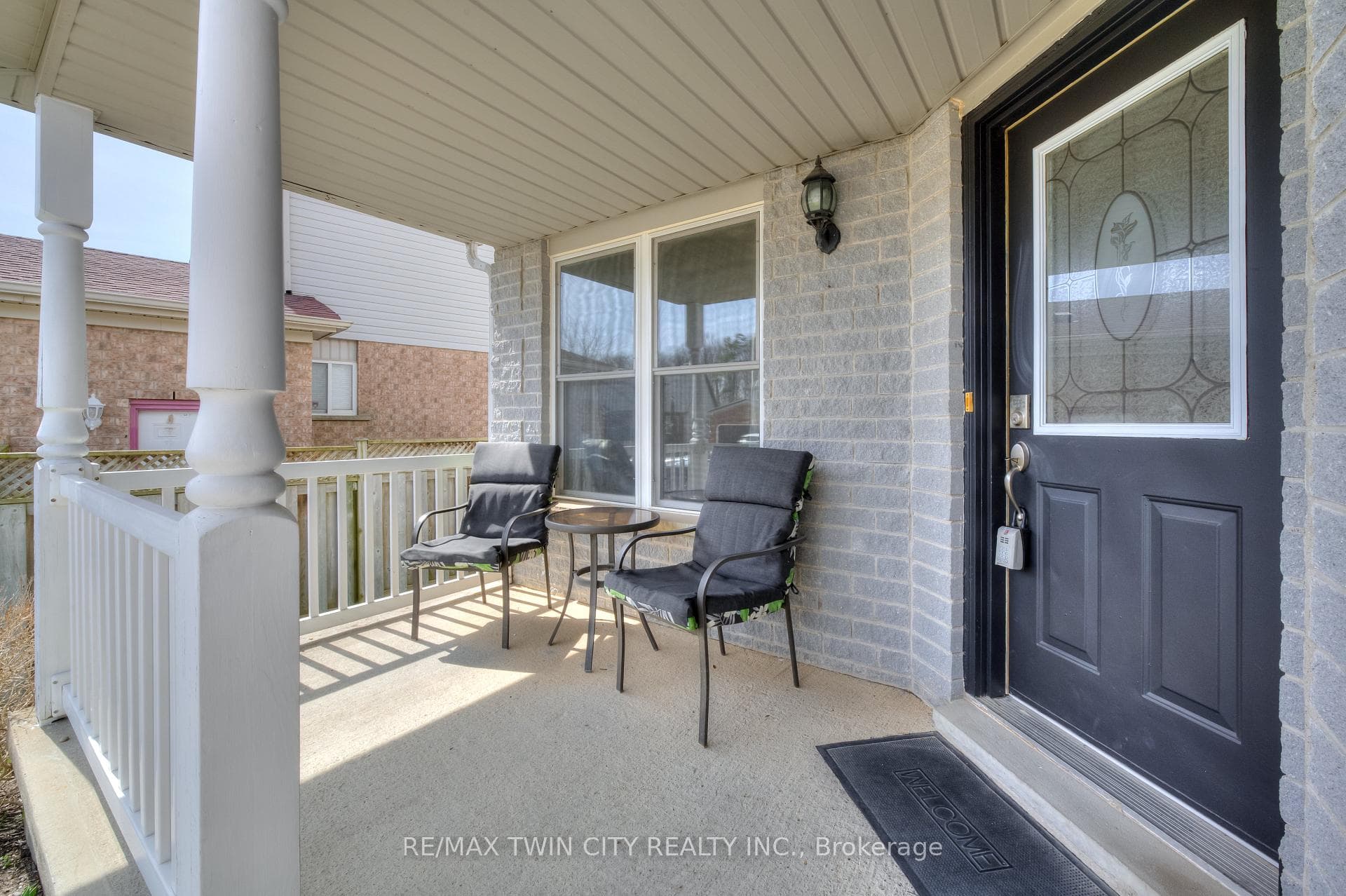 104 Sofron Drive photo 3