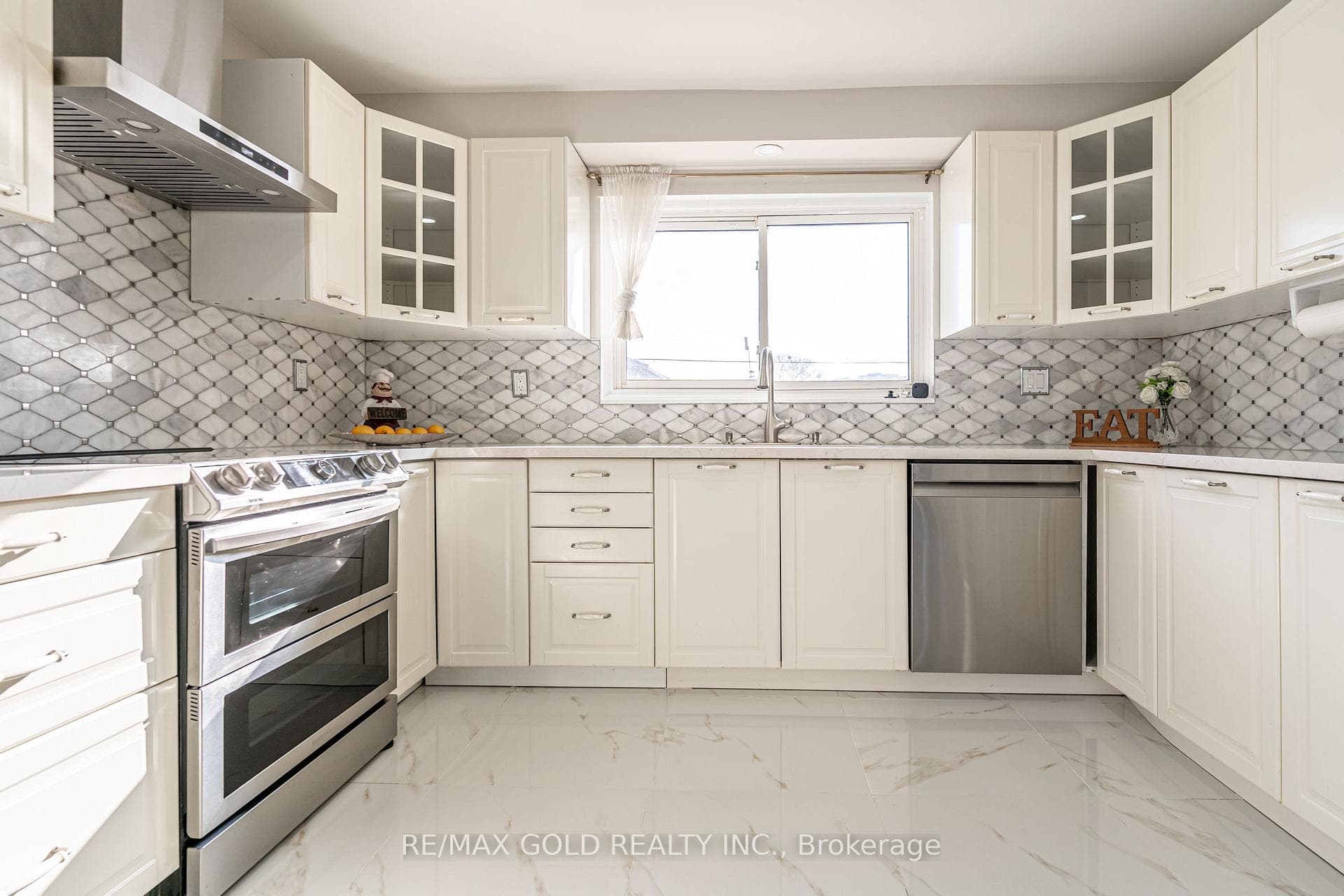 9 Dalton Place photo 15