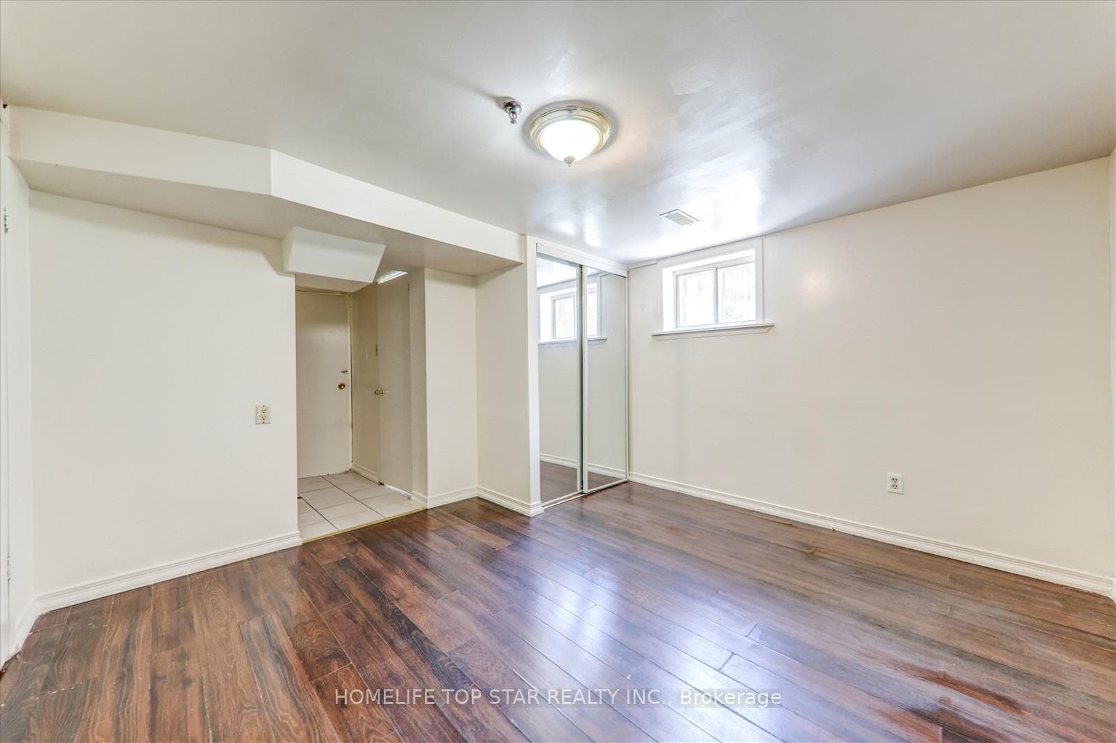 40 Lombardy Crescent photo 25