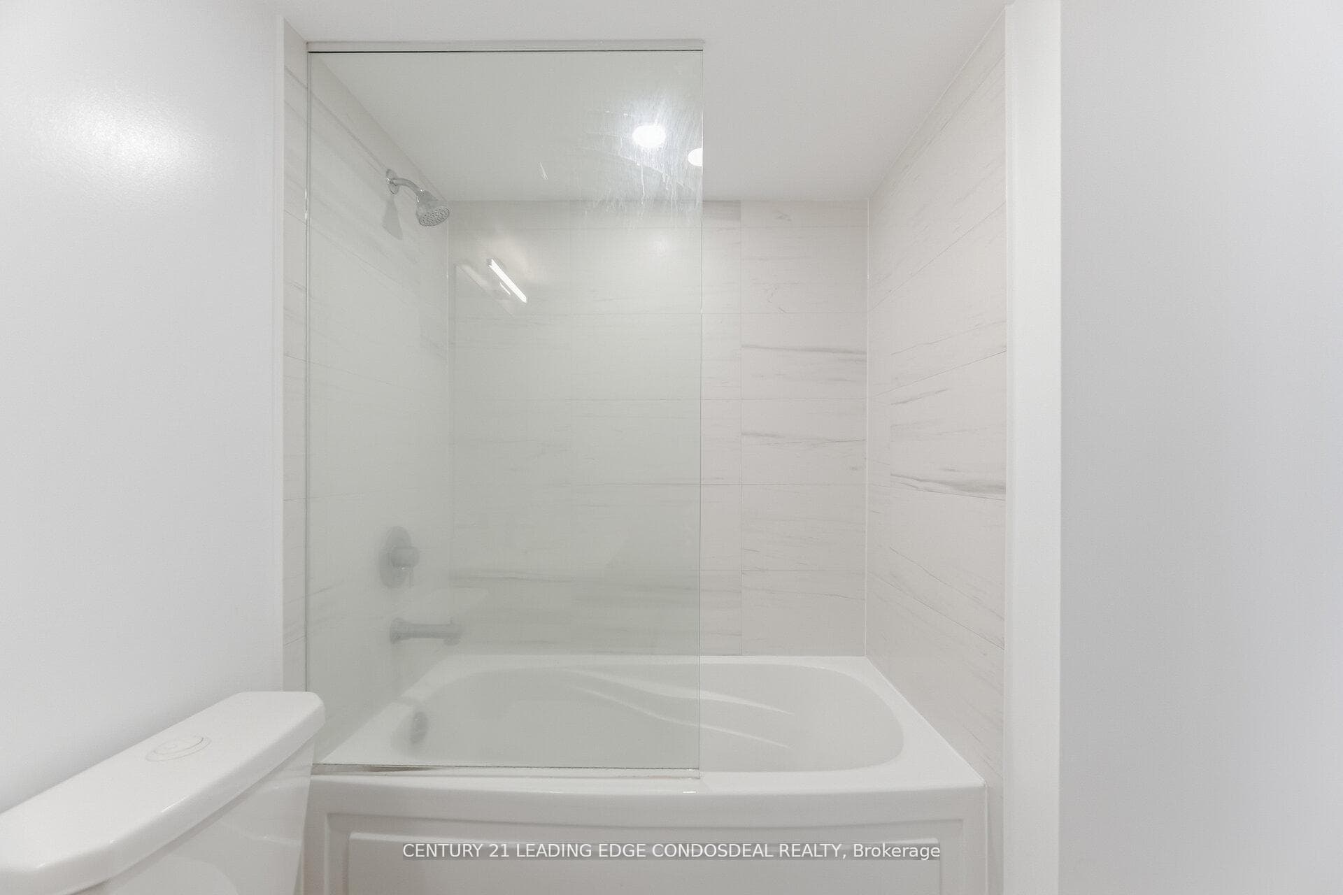 219 Dundas Street Unit 808 photo 15
