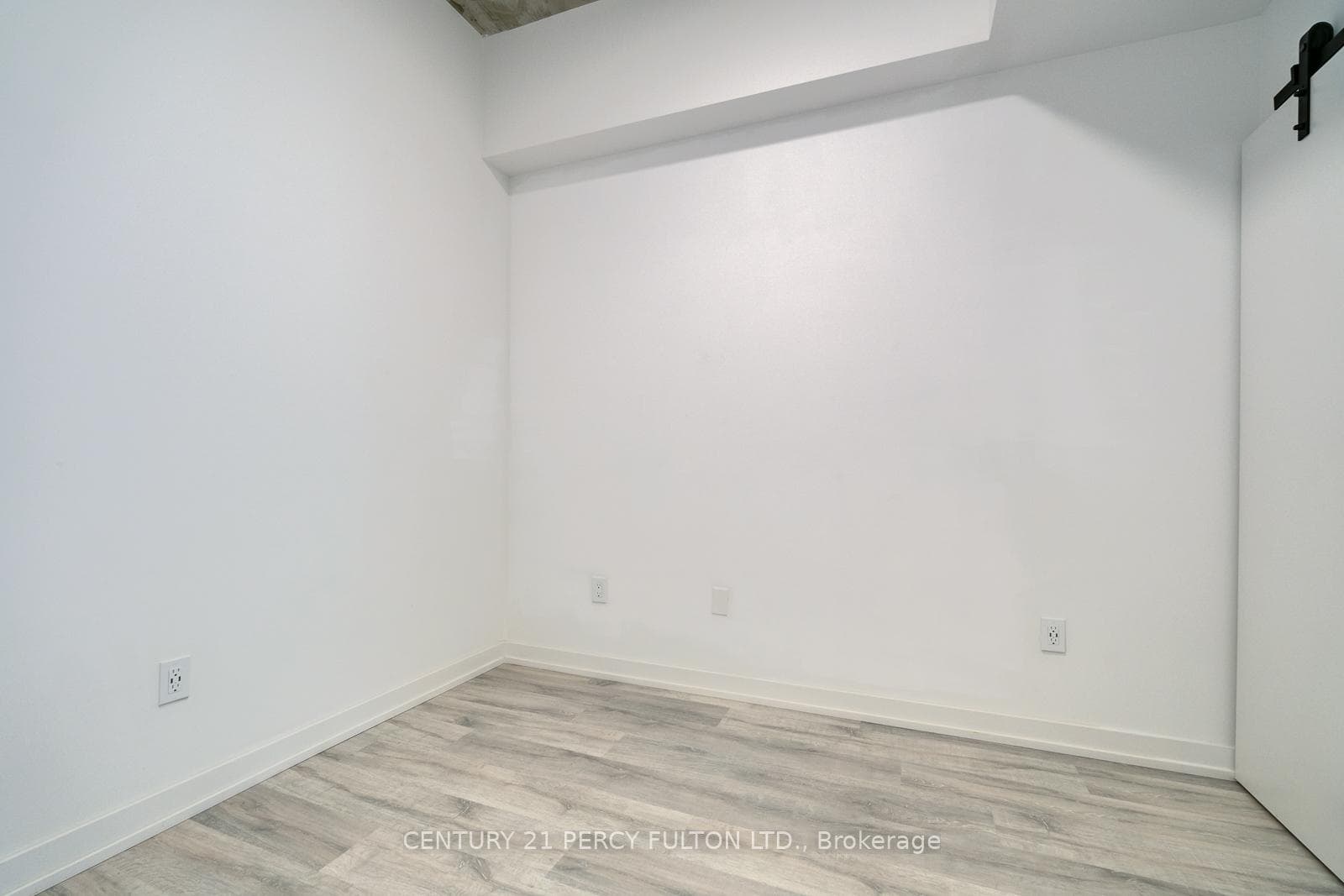 2 Augusta Avenue Unit 707 photo 16