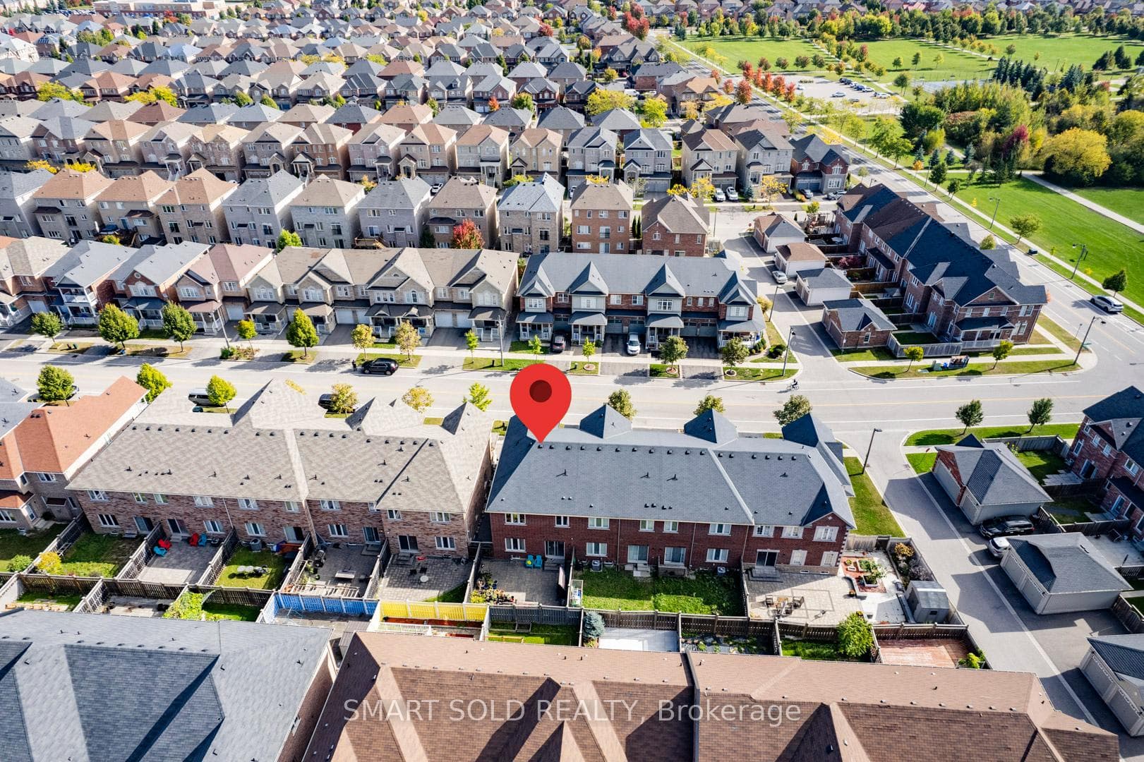 14 Greenspire Avenue photo 4