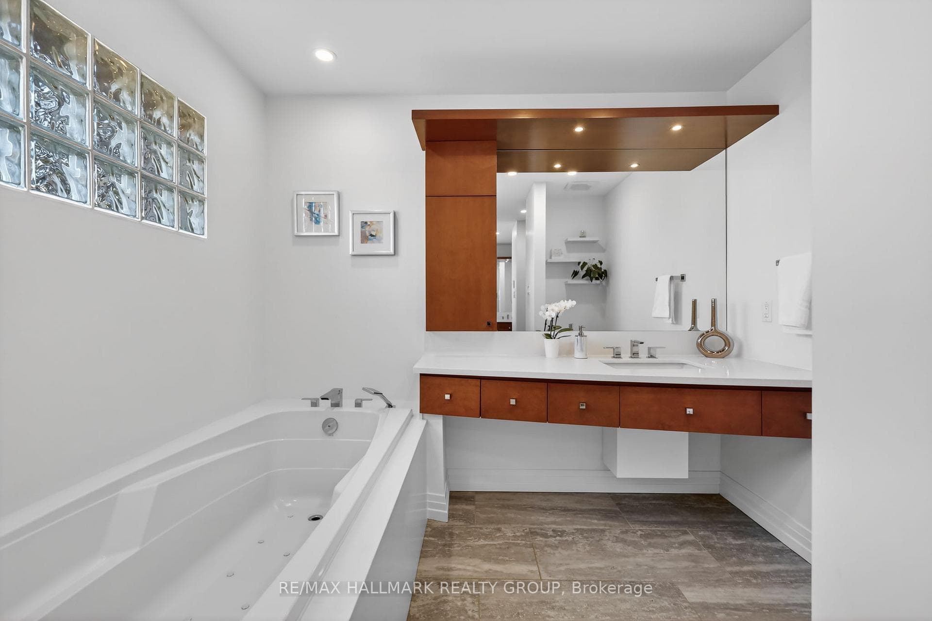 A spacious ensuite built for two