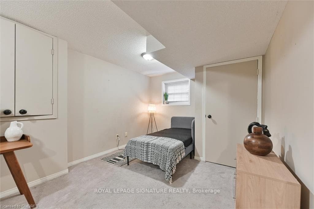 2935 HEADON FOREST Drive Unit 25 photo 23