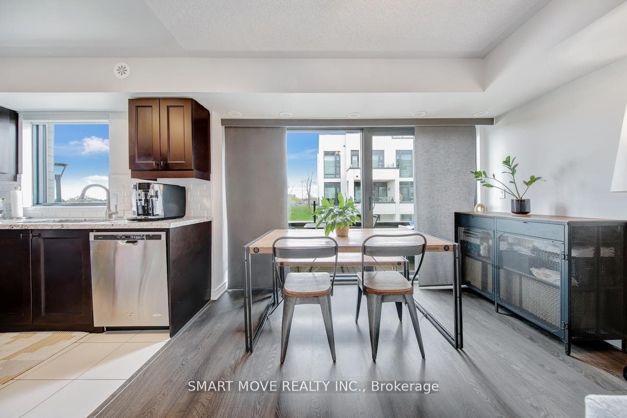 138 Widdicombe Hill Boulevard Unit 716 photo 5