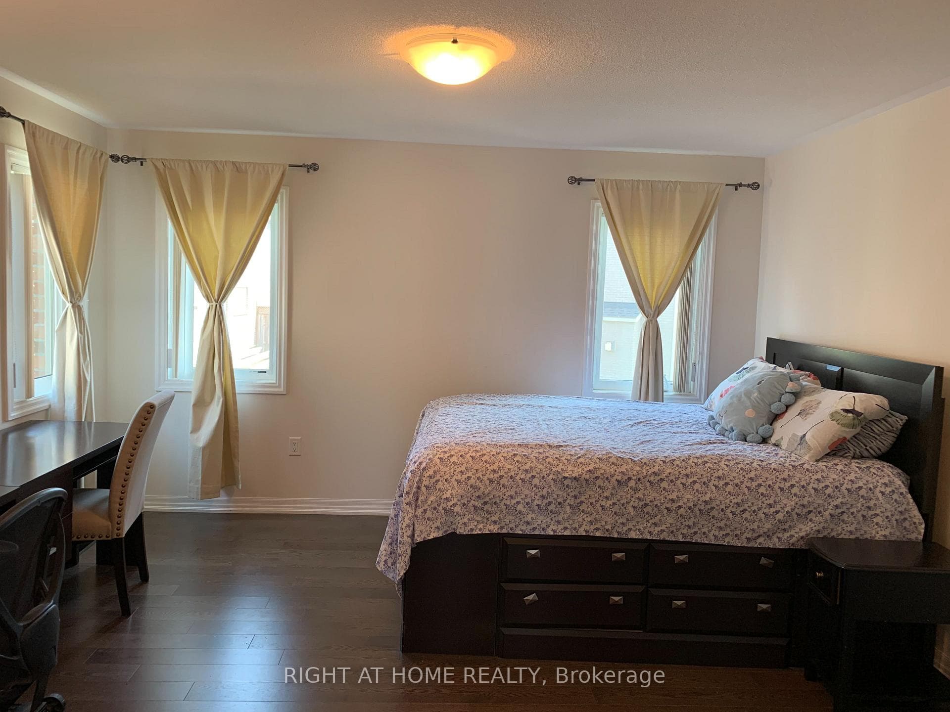 3131 Preserve Drive photo 8