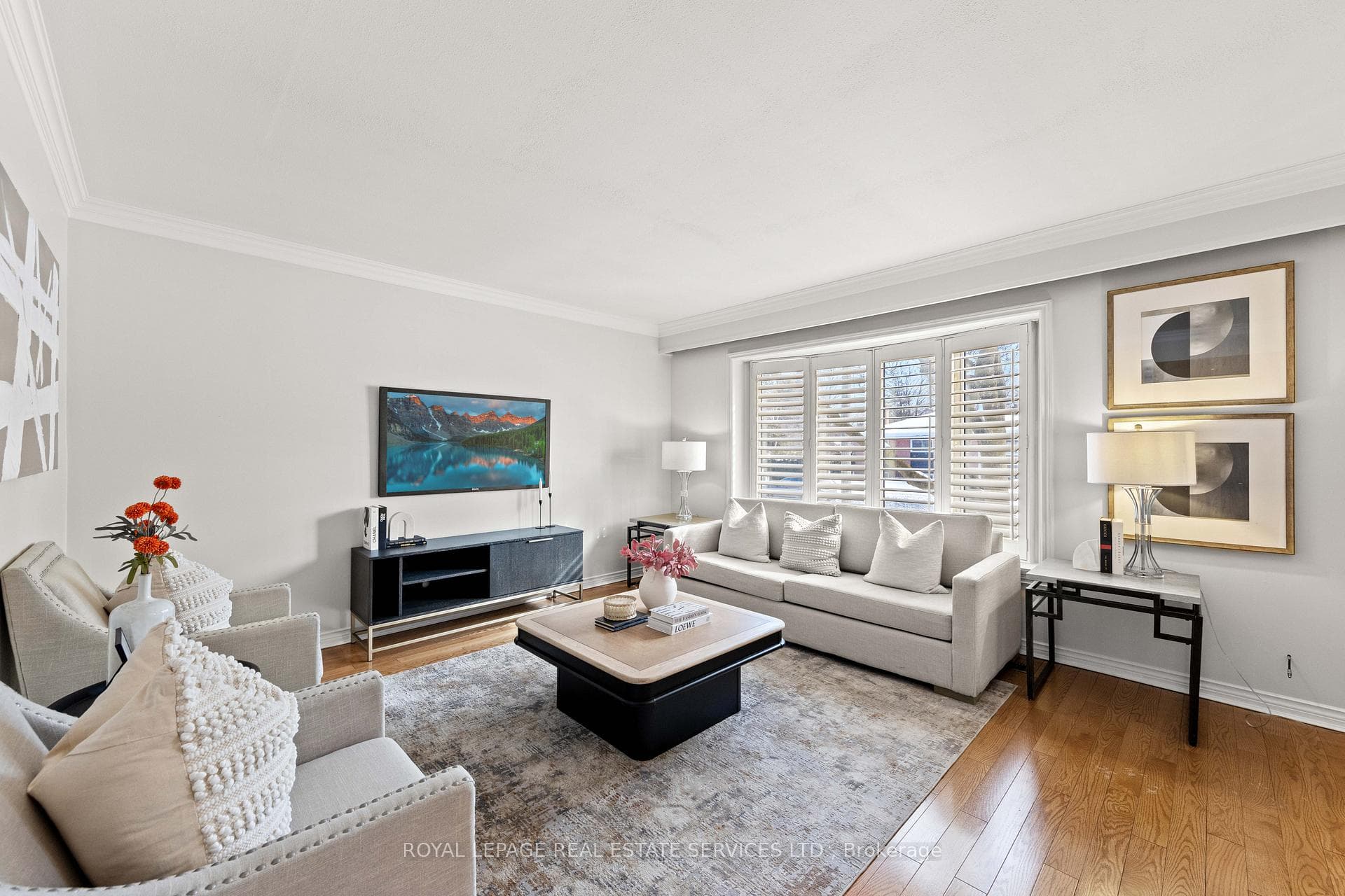10 Holman Crescent photo 12