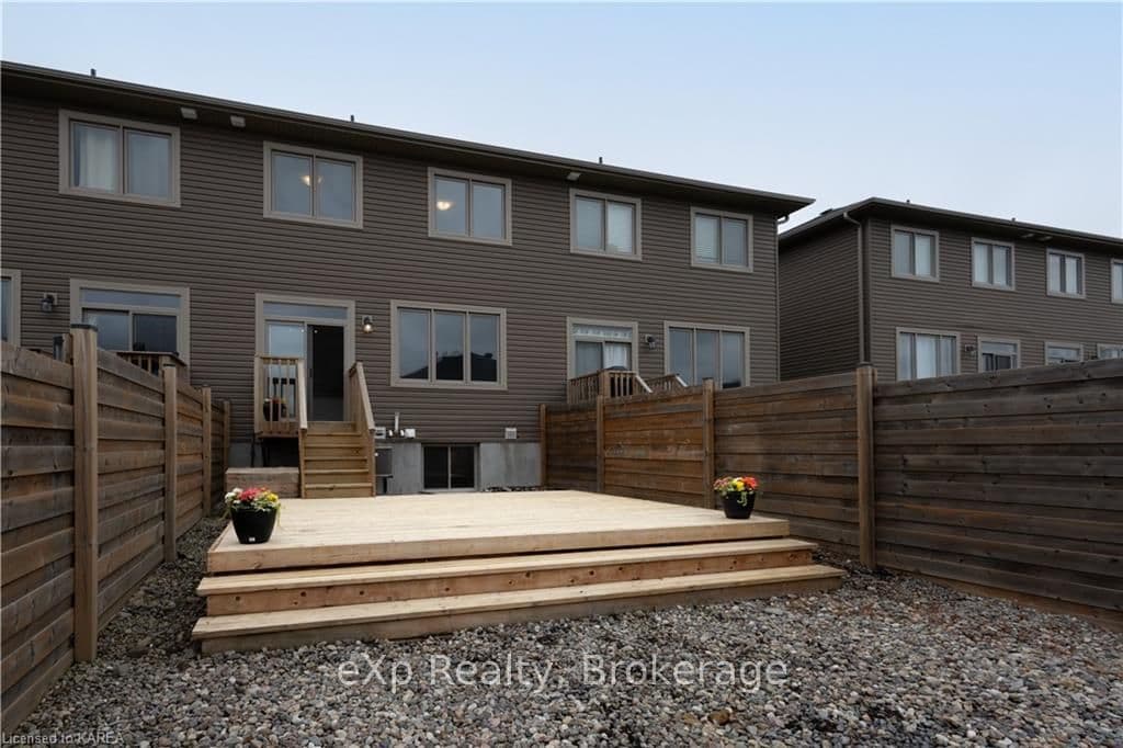 189 PRATT Drive photo 24
