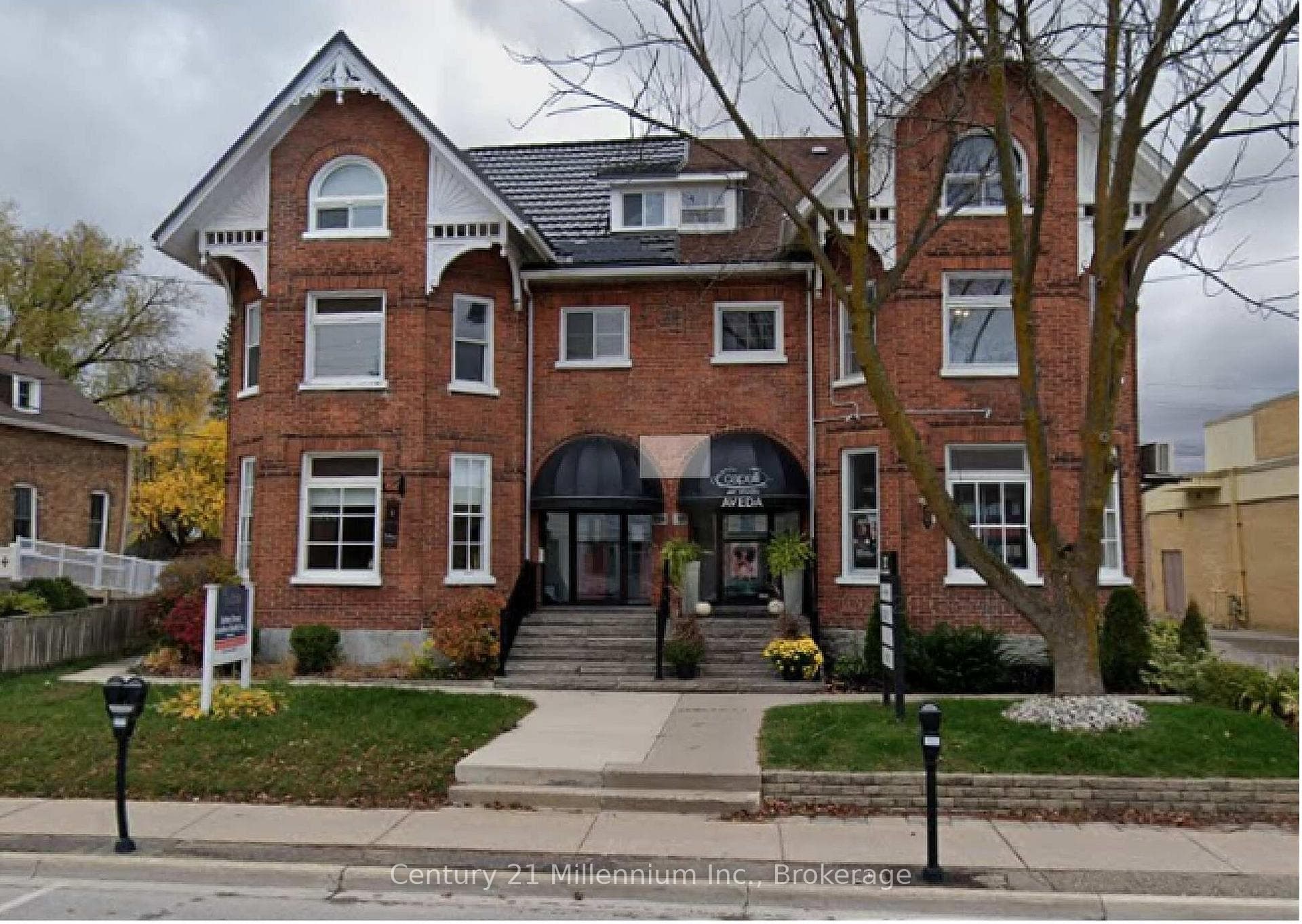 222 Ste Marie Street photo 1