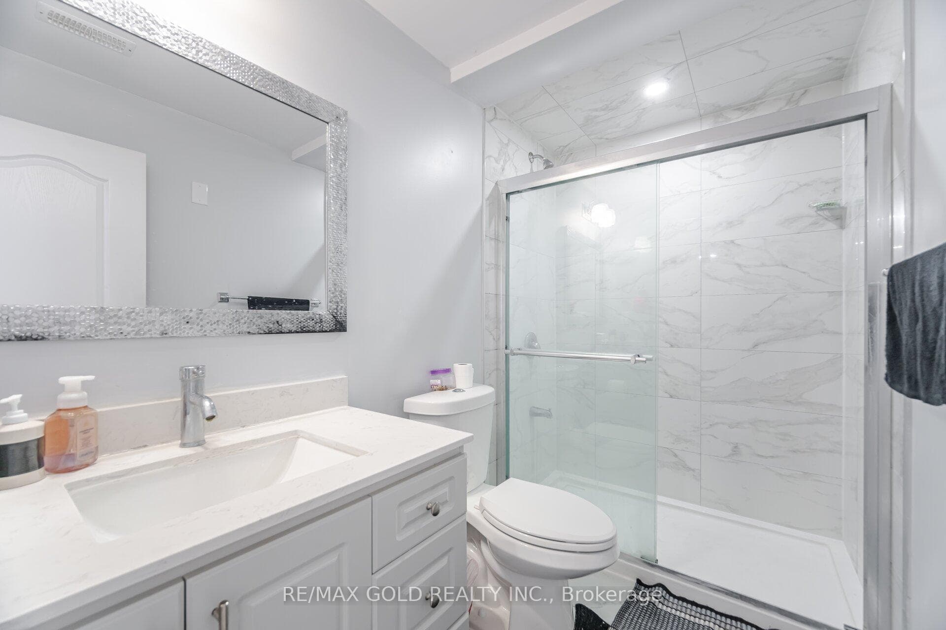 54 Ash Hill Avenue photo 42