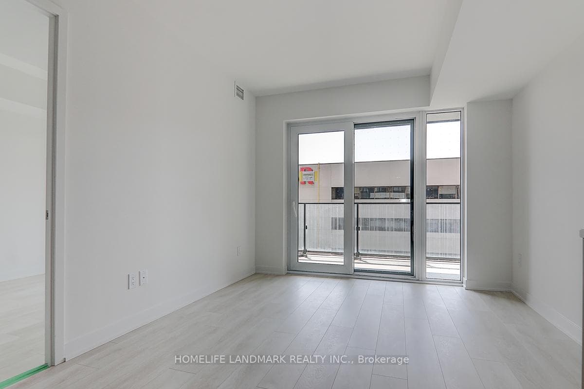 8 Tippett Road Unit 416 photo 9
