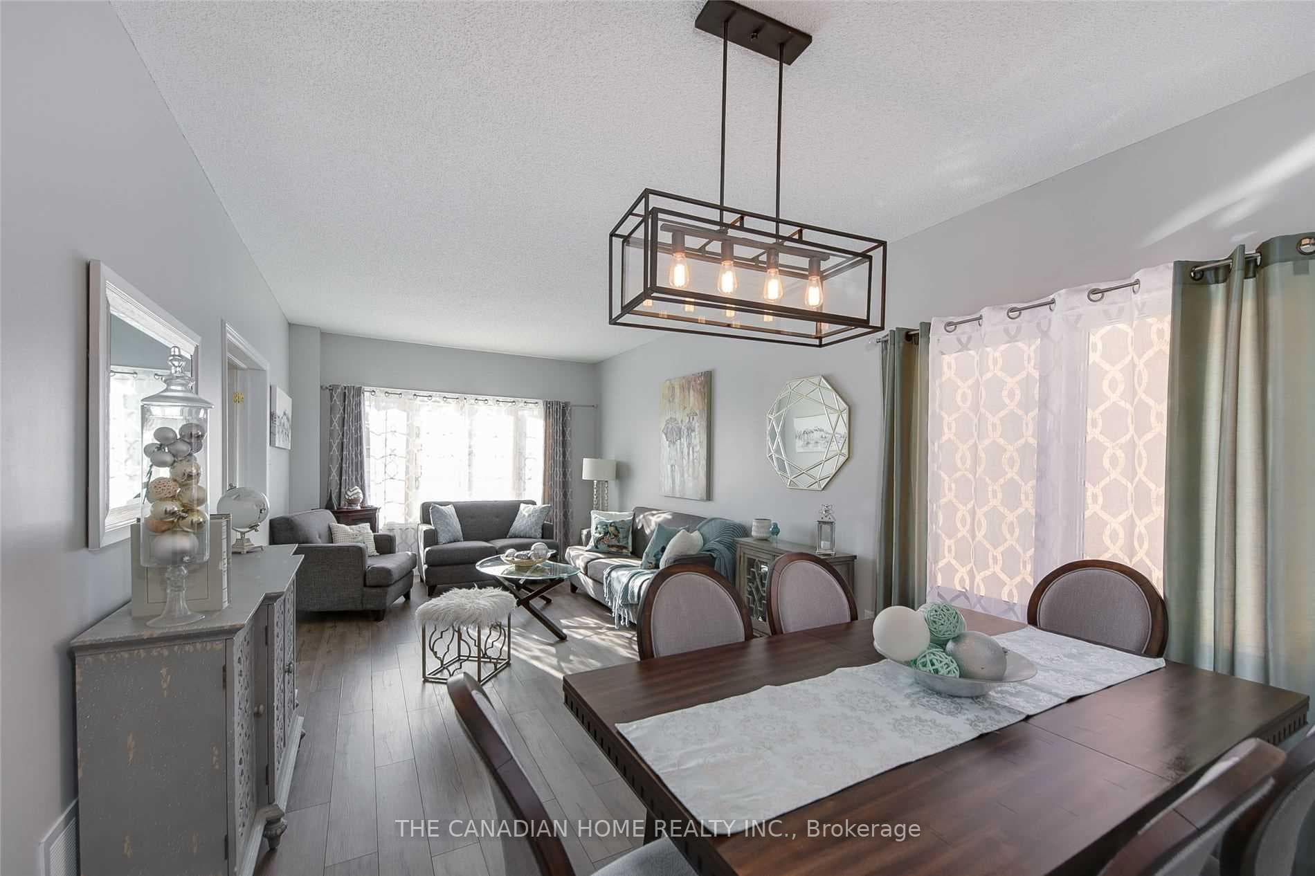 18 Silvercreek Crescent Unit Upper photo 9