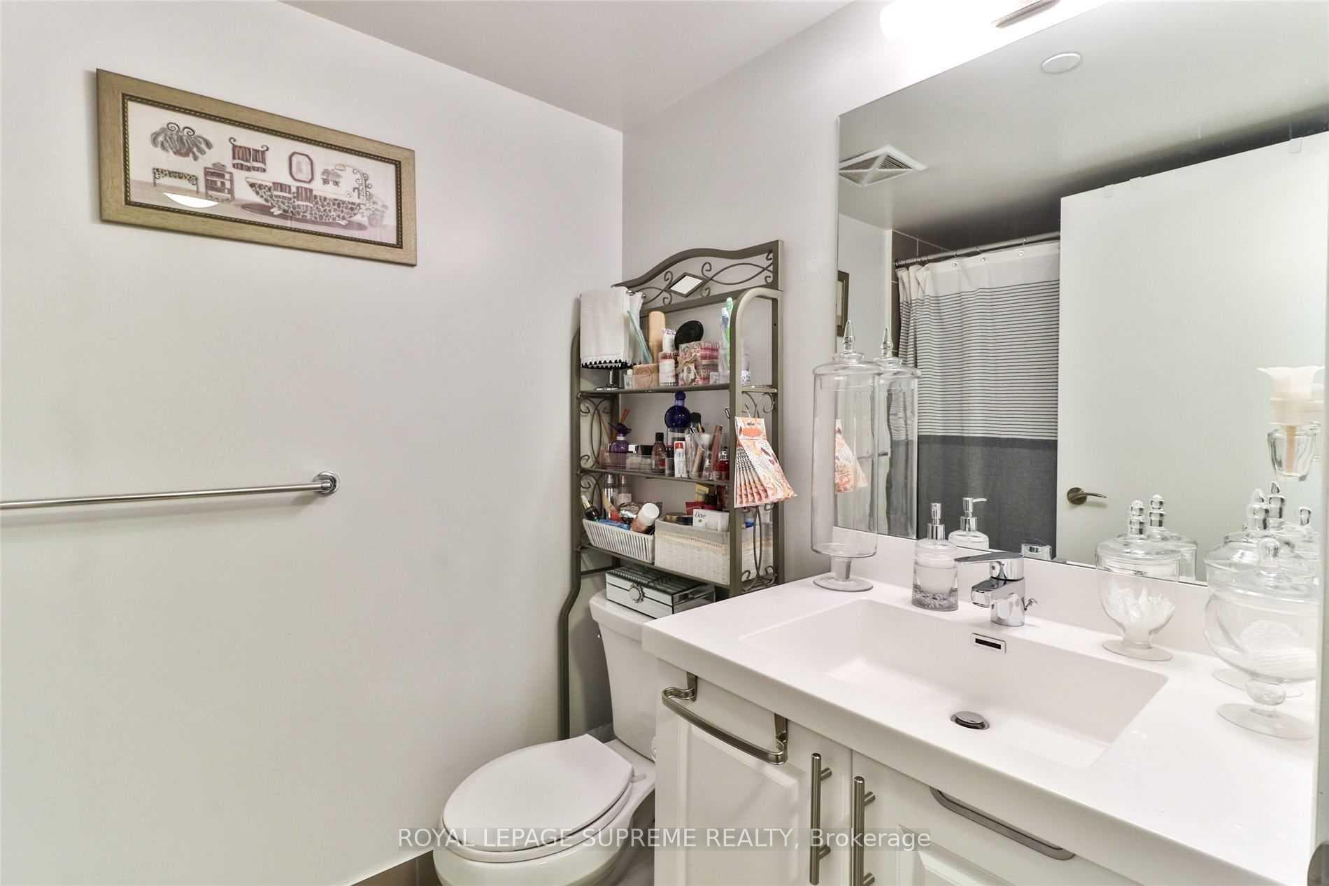 3091 Dufferin Street Unit 214 photo 21