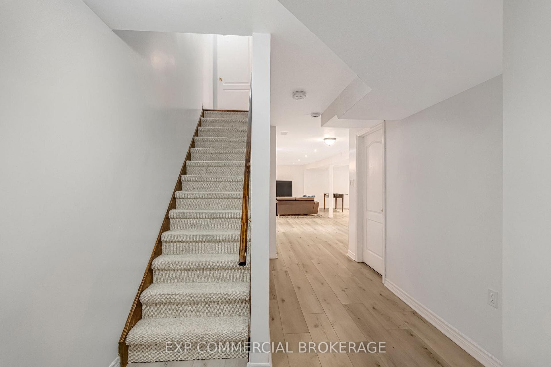 2264 Highcroft Road photo 37