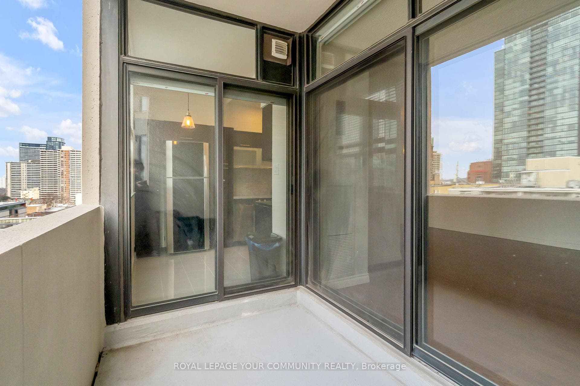 86 Gloucester Street Unit 1408 photo 23