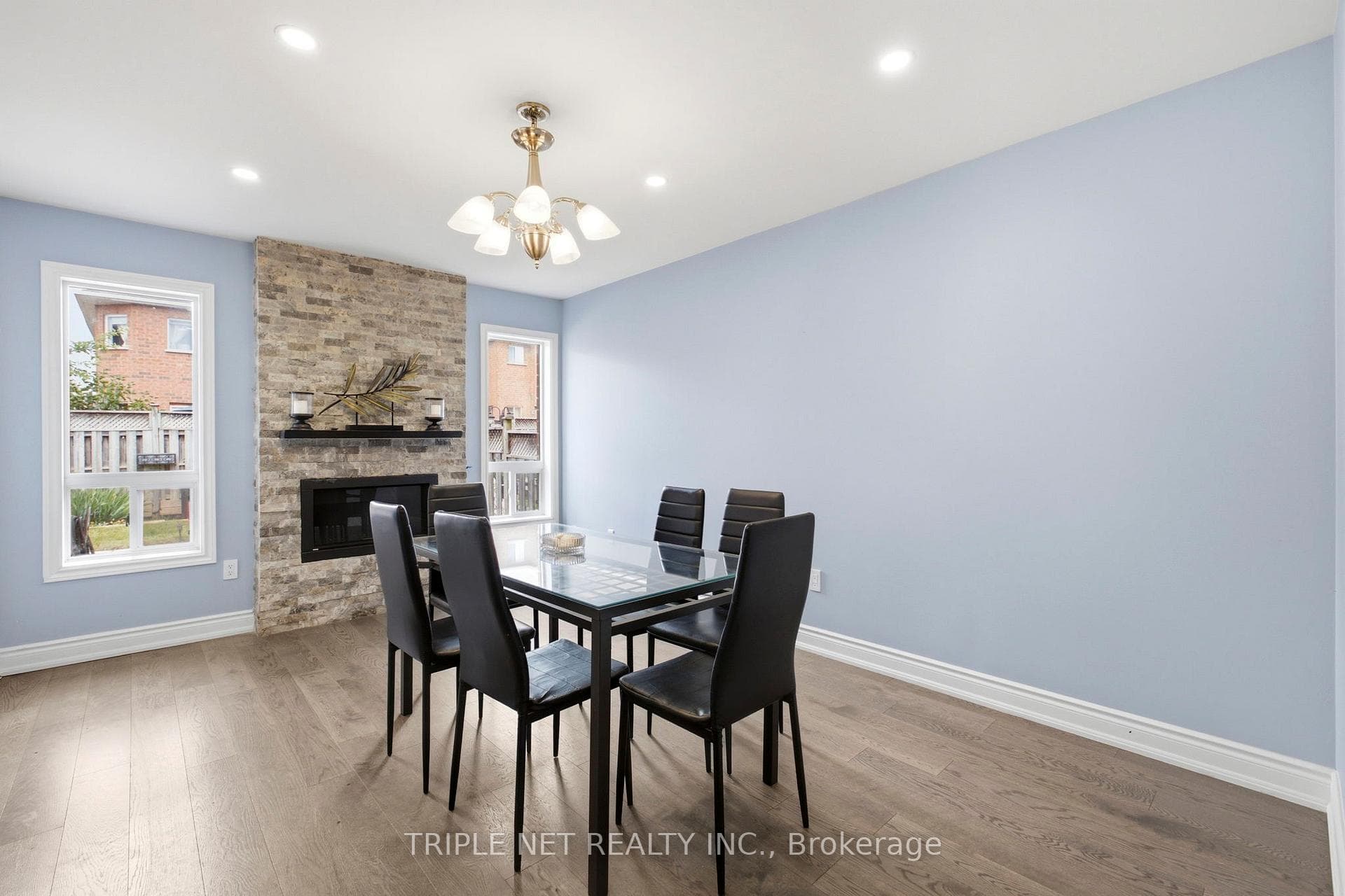 198 Purcell Crescent photo 5