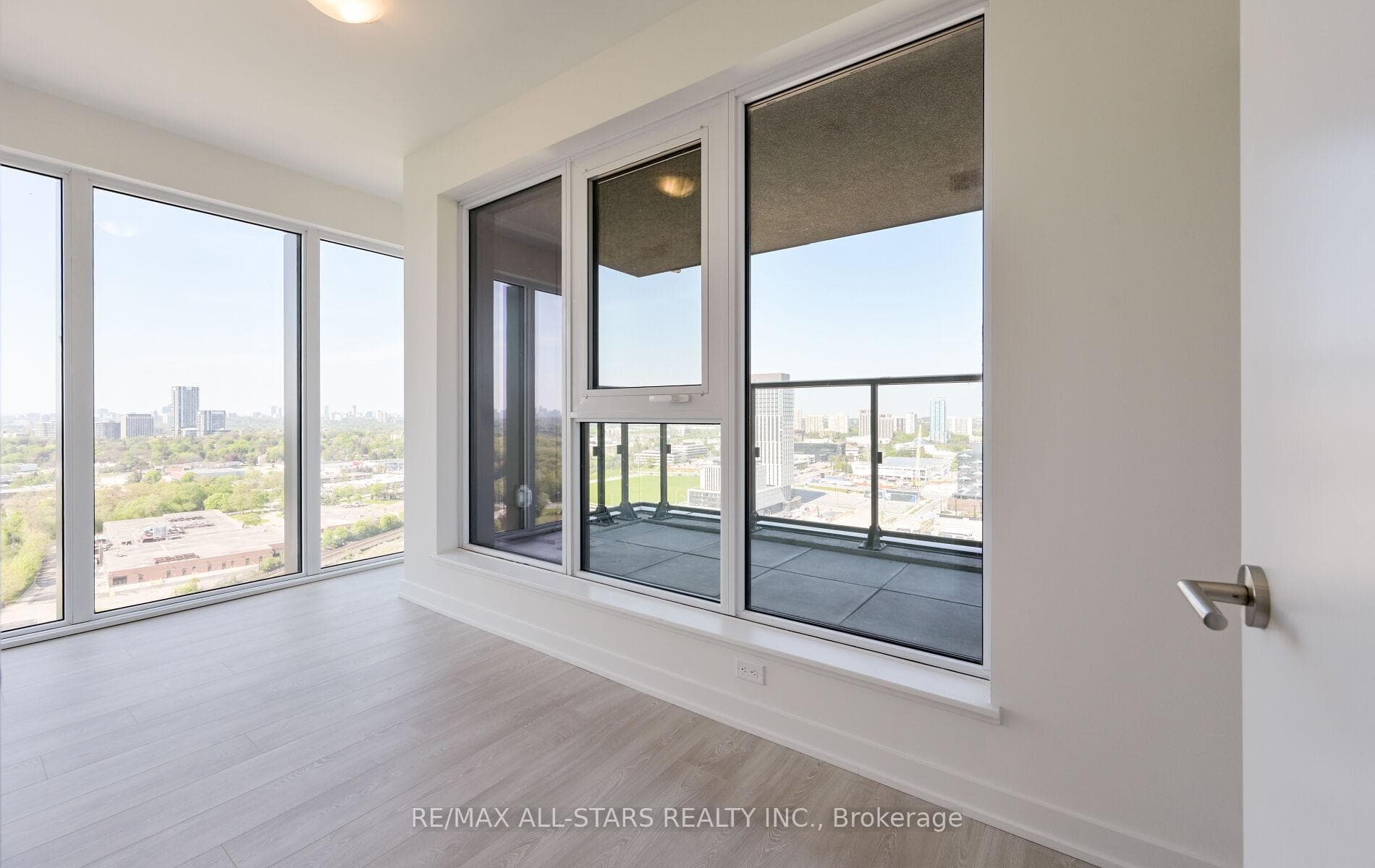 1 Quarrington Lane Unit 2309 photo 33