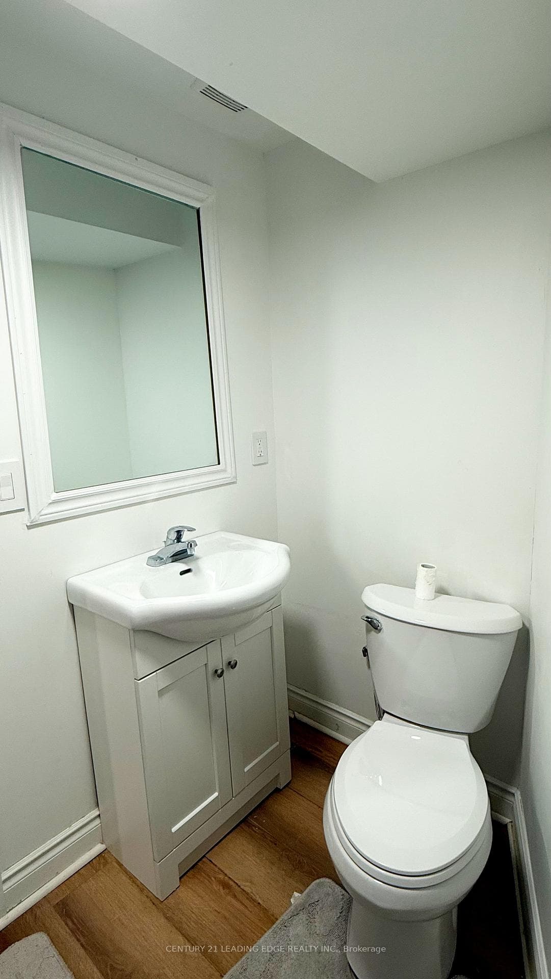 2385 Strathmore Crescent Unit Bsmt photo 8