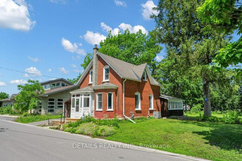 205 Lewis Street photo 2
