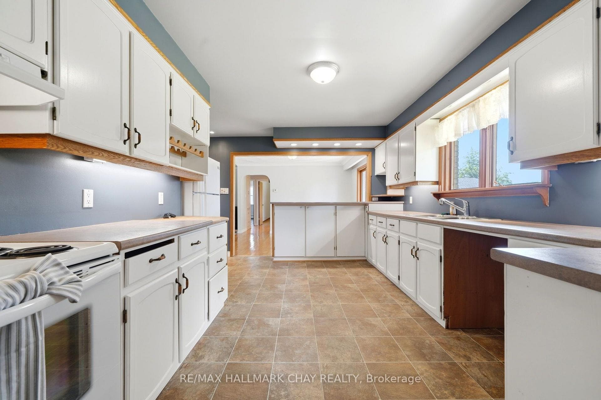 14 Douglas Drive photo 15