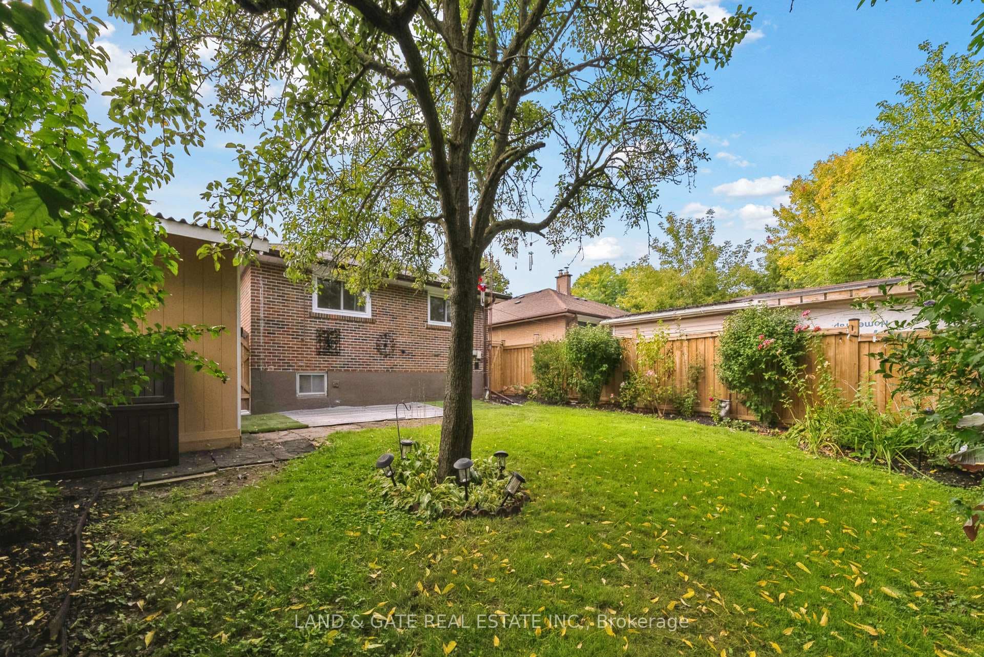 97 Cabot Street photo 35