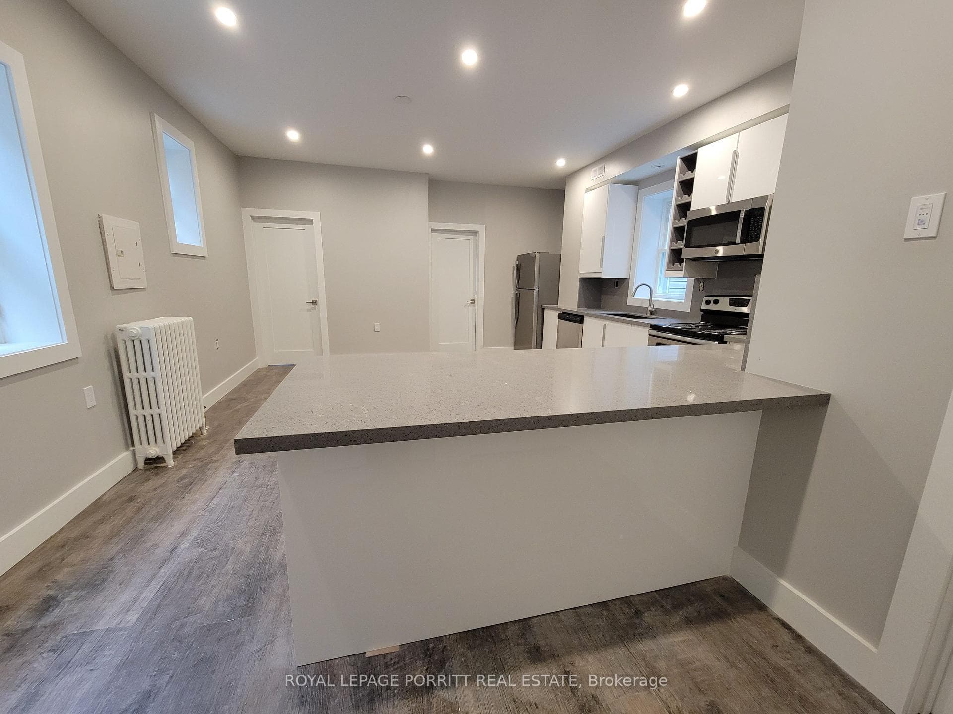 333 Silverthorn Avenue Unit 1 photo 8