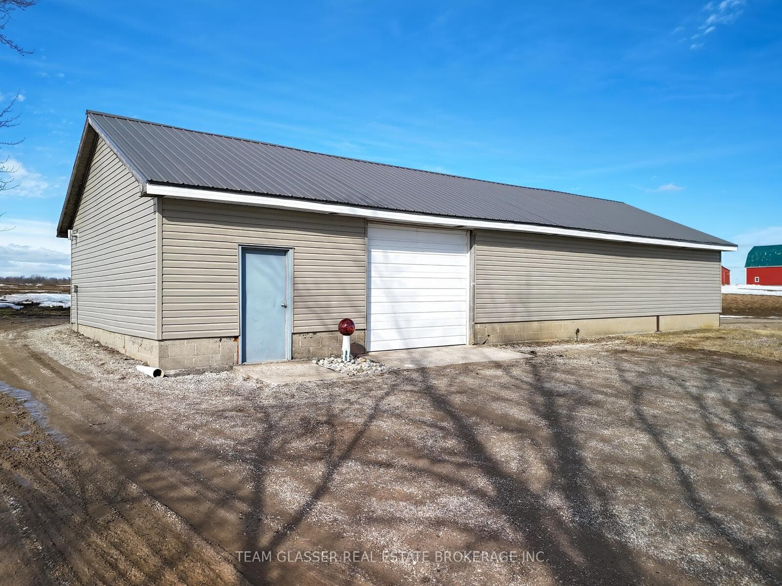 49728 LYONS LINE Road photo 8