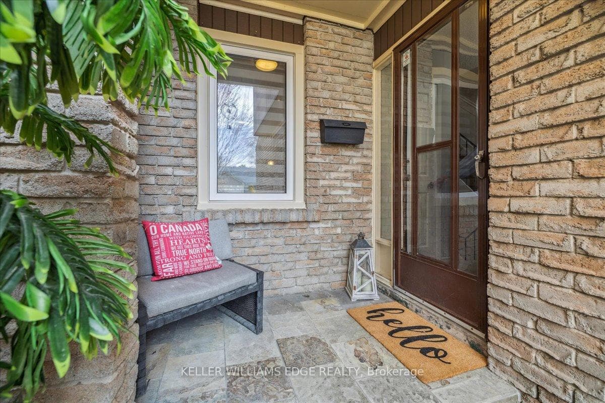 2301 Cavendish Drive Unit 150 photo 3