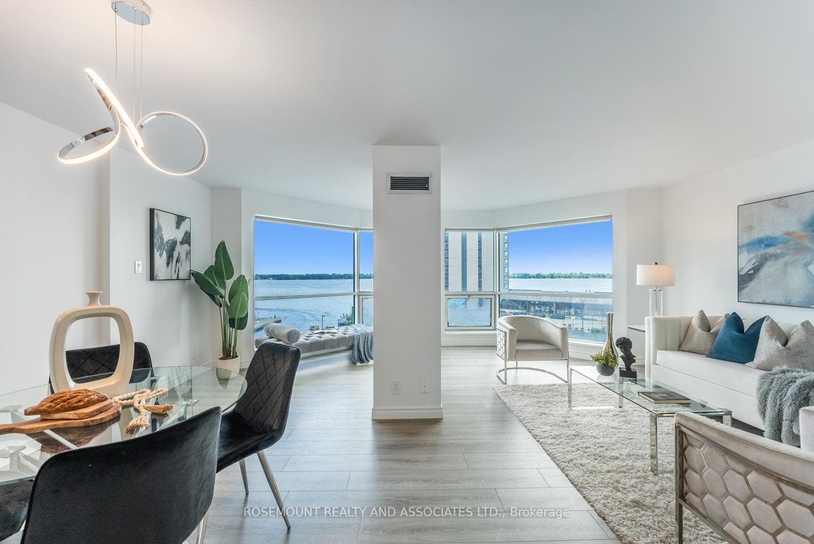 10 Queens Quay Unit 1005 photo 9