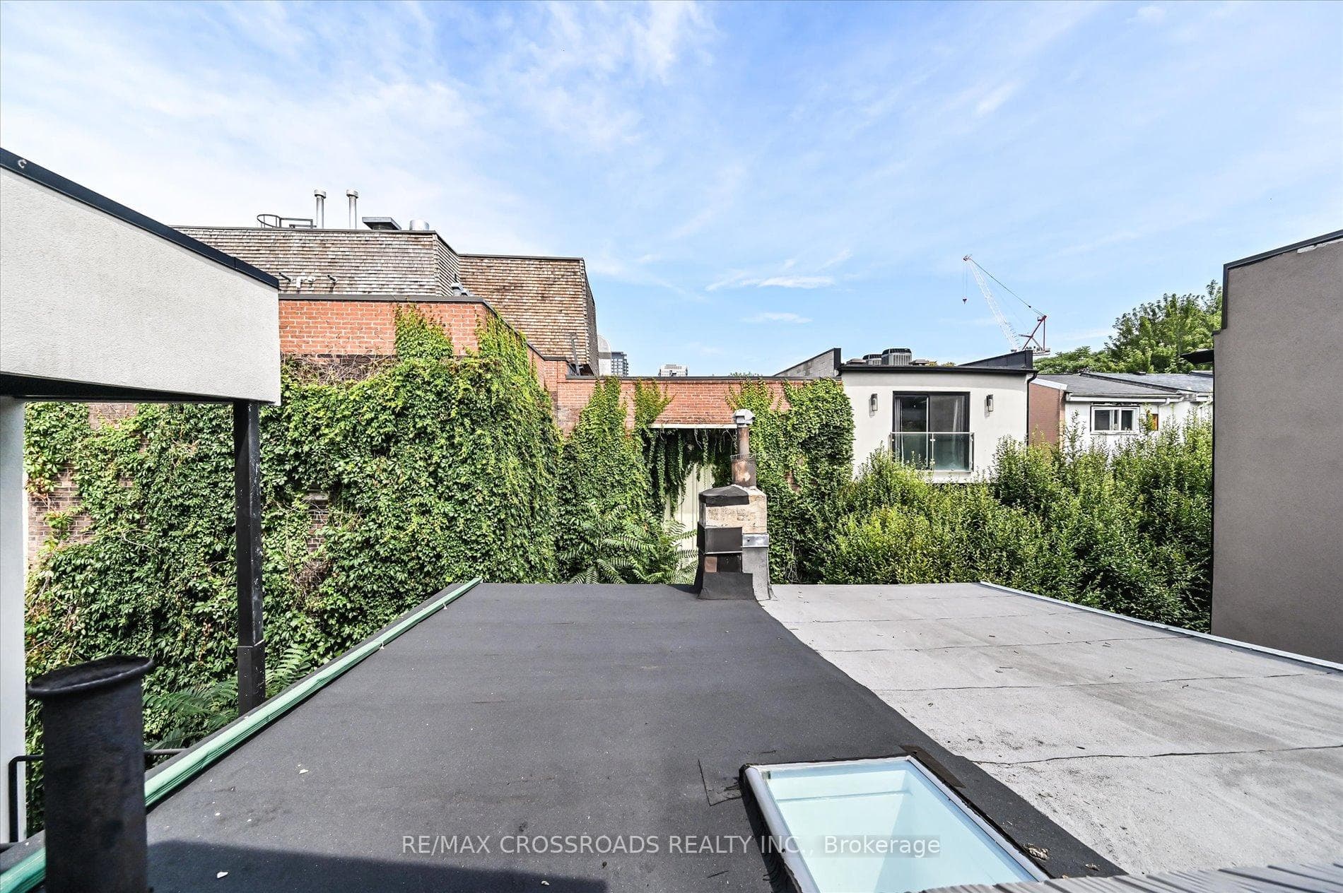 269 Ontario Street photo 19