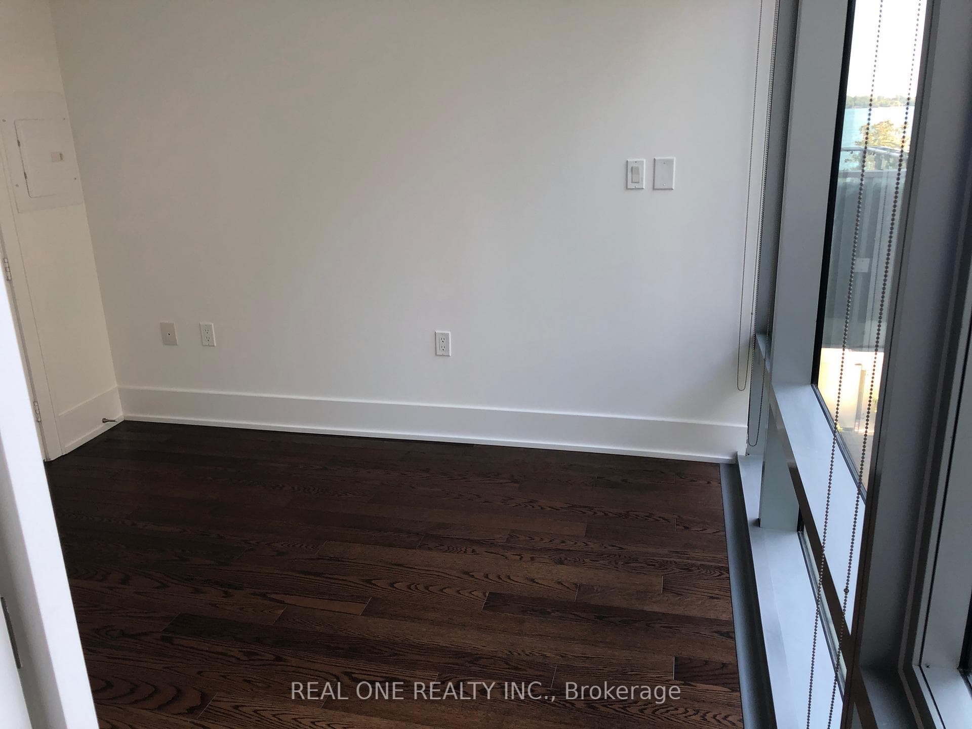39 Queens Quay Unit 325 photo 7